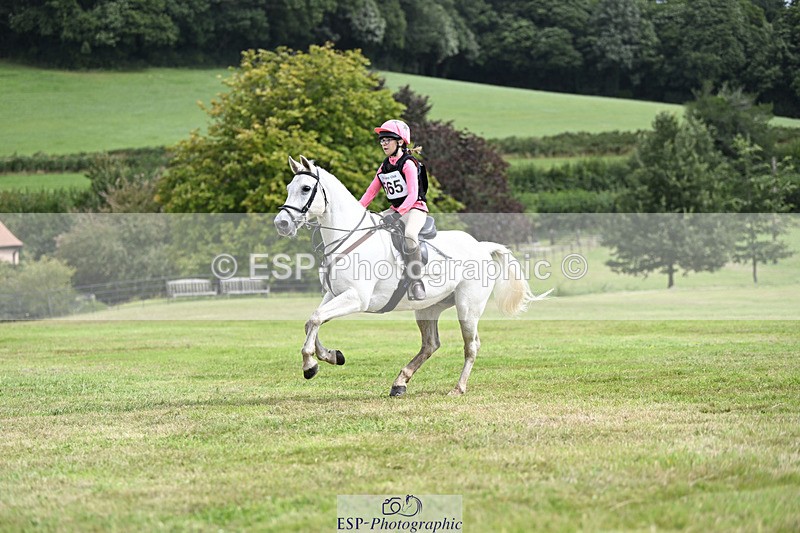 240825X-115750-32669 - 70cm XC 11.00 to 12.00