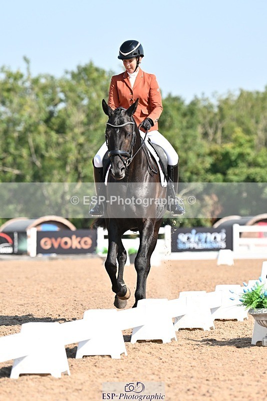 250816-102508-03127 - 118-Charlotte.DickerDevaldi's.Kiss