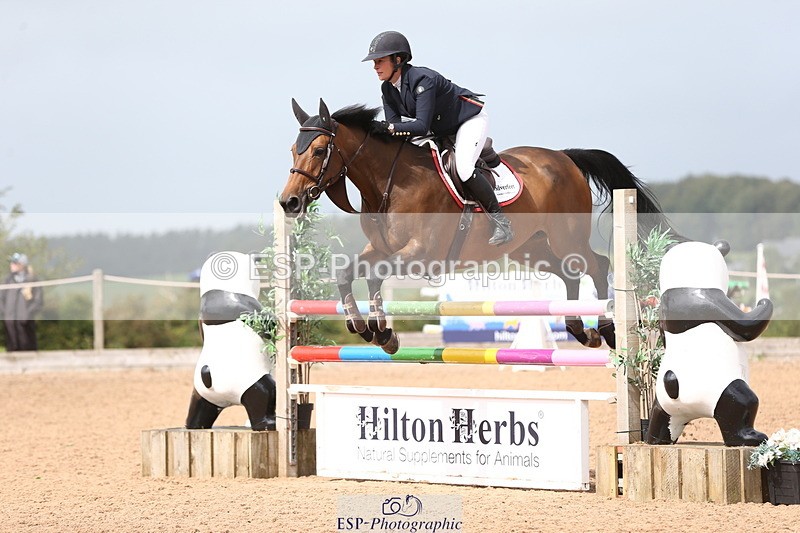 230812A-121208-08869 - Cls 32 Foxhunter