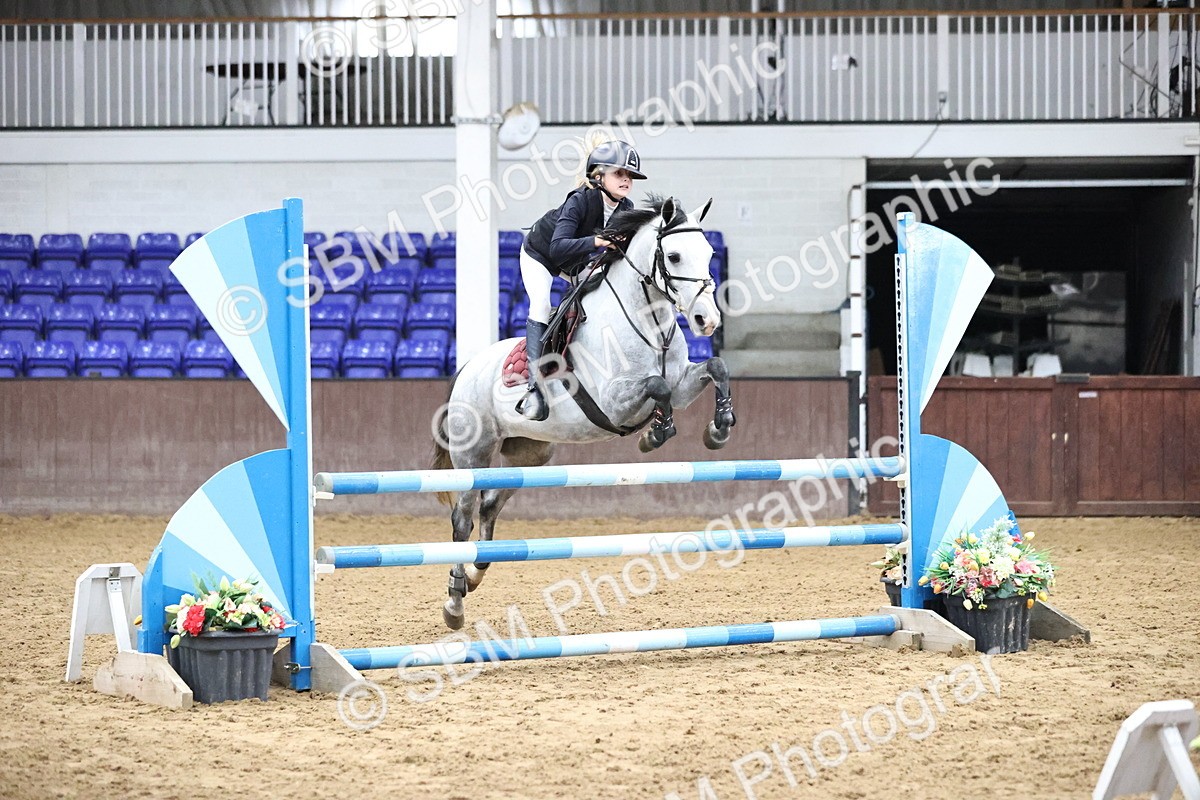 SBM_000909 - Class 4 - Springboard 128cm 138cm Restricted Handicap 90cm 1.00m
