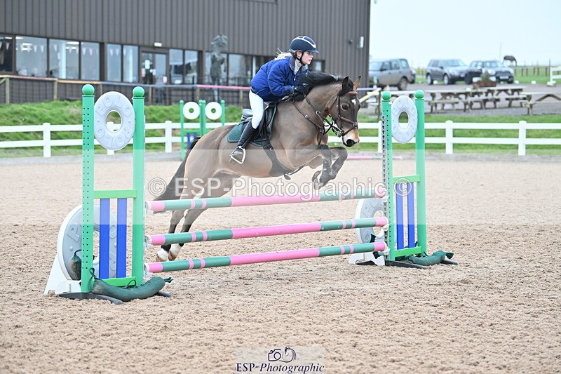 240128A-111900-00492 - Cls 3 Pony Discovery and 90cm Open