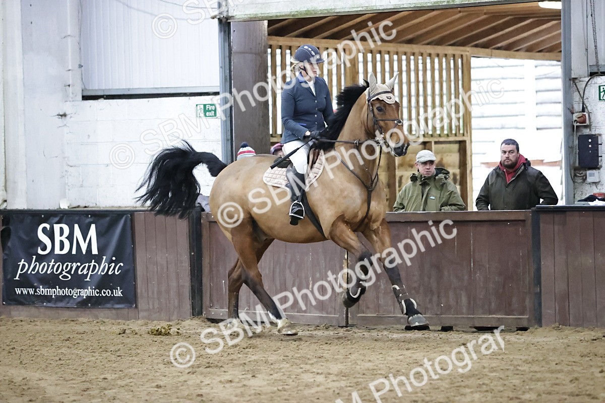 SBM_001119 - Class 4 - Senior Newcomers/ 1.10m Open