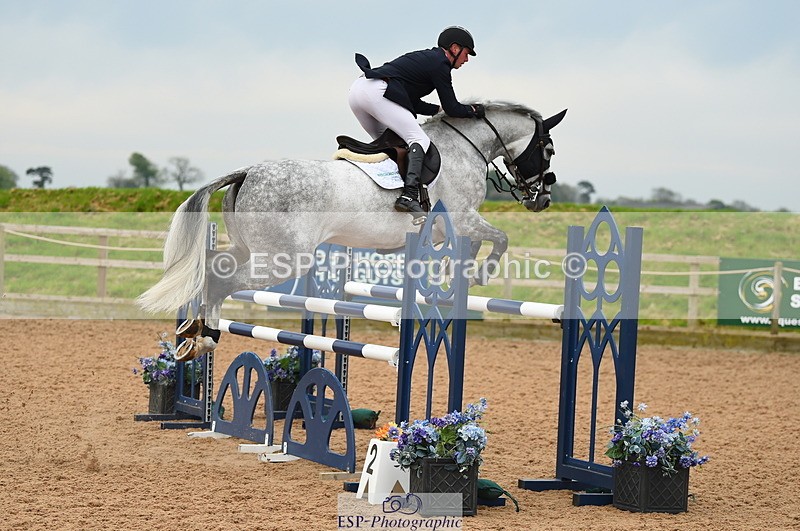 230504A-092418-00343 - Cls 8 Snr Foxhunter