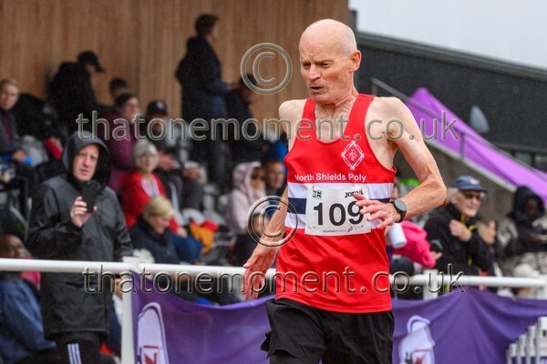 ComMast25-929404 - Track Male Set One