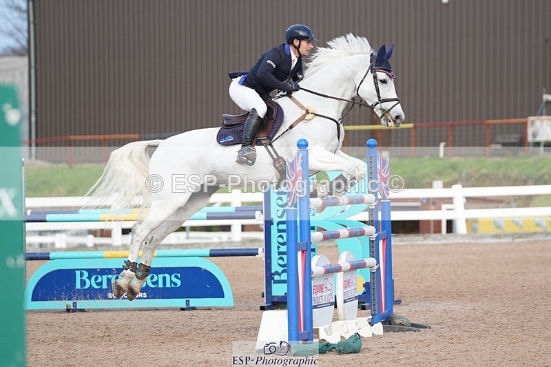 251108-143823-02896 - Cls 16 Snr 1.30m and 1.40m