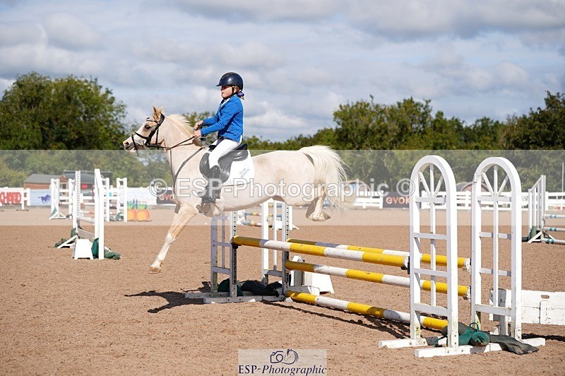 250921-113740-02753 - Cls 21+22 Club and Schools 70cm