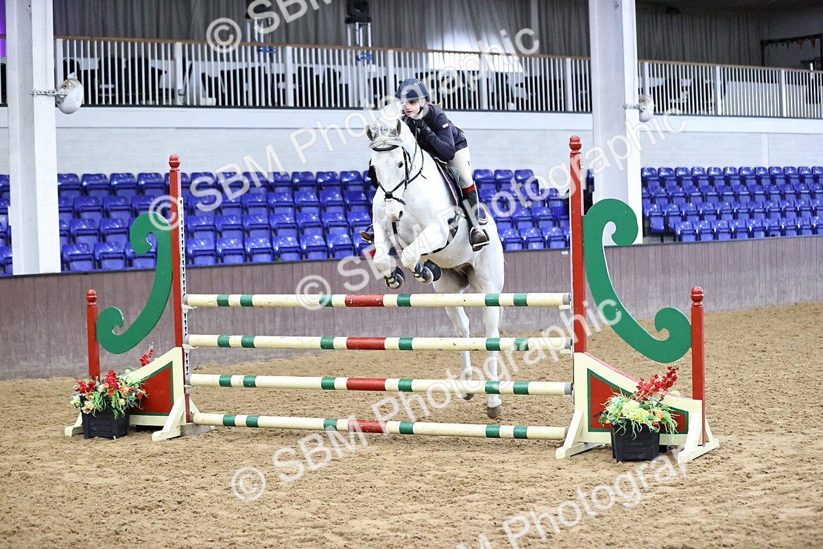 SBM_006101 - Class 16 - Senior Newcomers - 1.10m Open