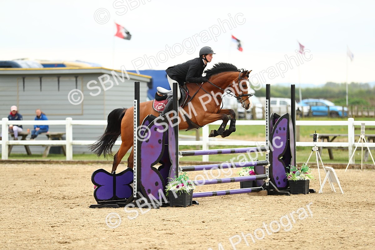 SBM_000614 - Class 2 - Senior British Novice 90cm