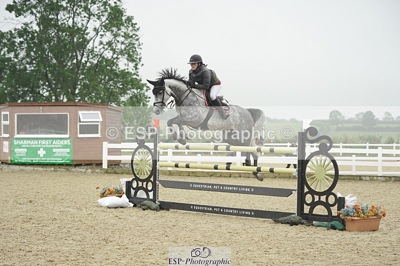 230722A-140958-09559 - Cls 23, 1 Star Gold 1.30m