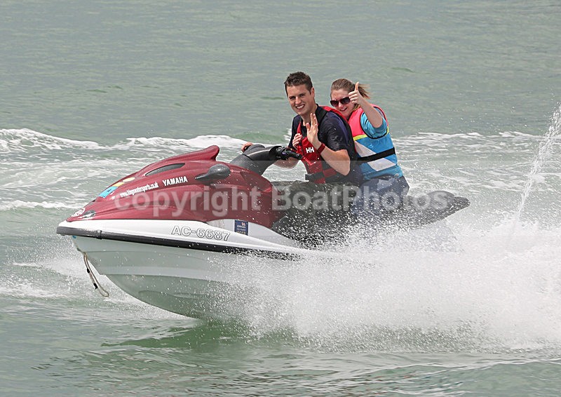 140601 AC-6687 YAMAHA WT7A3532 - PWC's (Wetbikes, Jetskis)