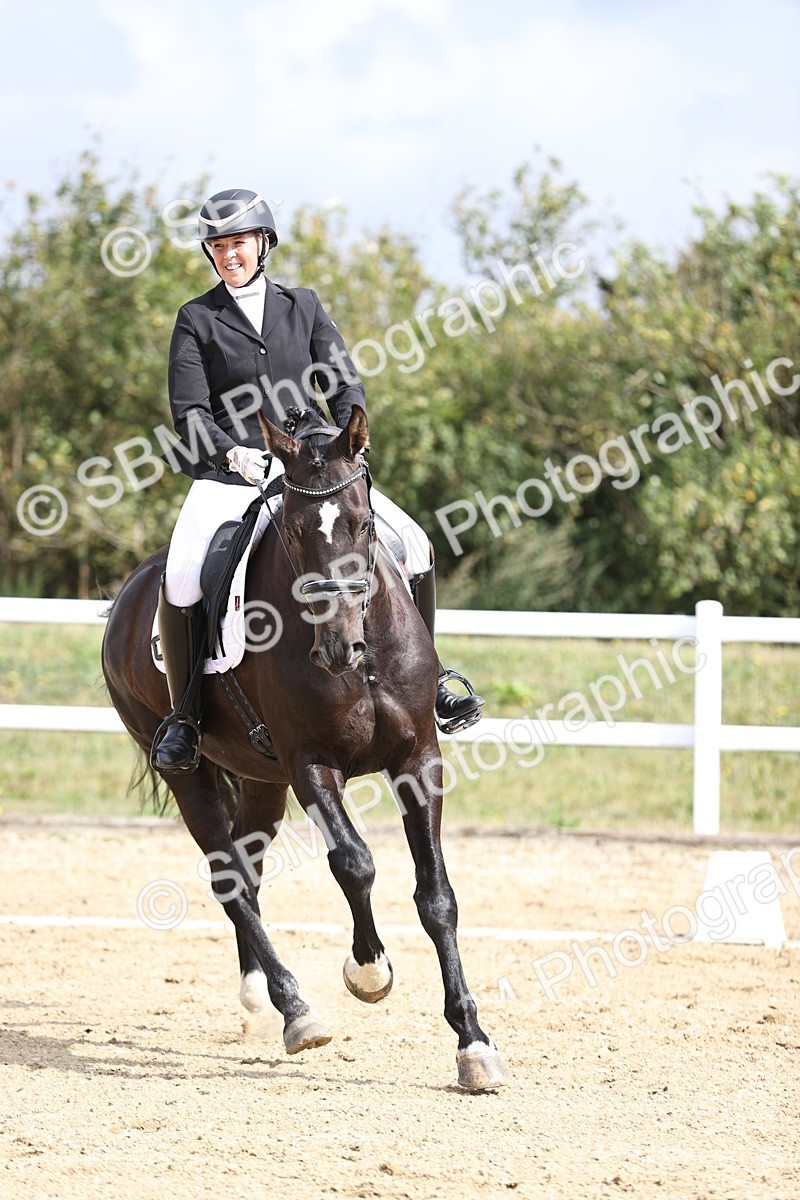 SBM_016139 - Class 14 - Novice 23 - 10.29-11.32