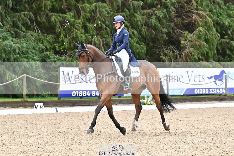 251023A-124559-01990 - C-239-Ellie.Townend