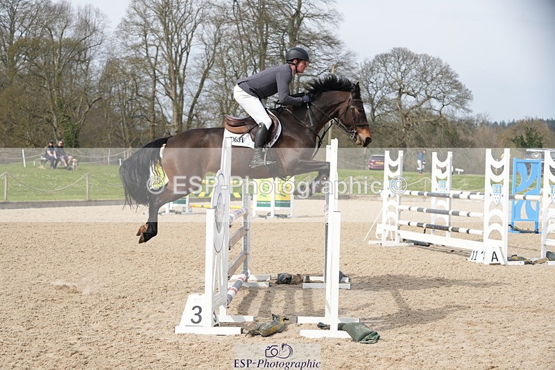 260322A-131507-01816 - 12 Newcomers 1m 10 Open