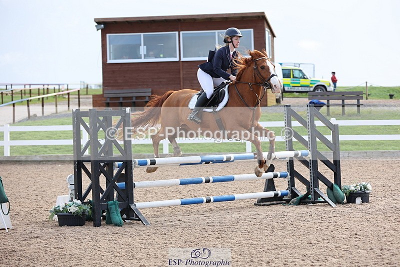240406A-105016-02881 - Cls 20 British Novice and 90cm Open