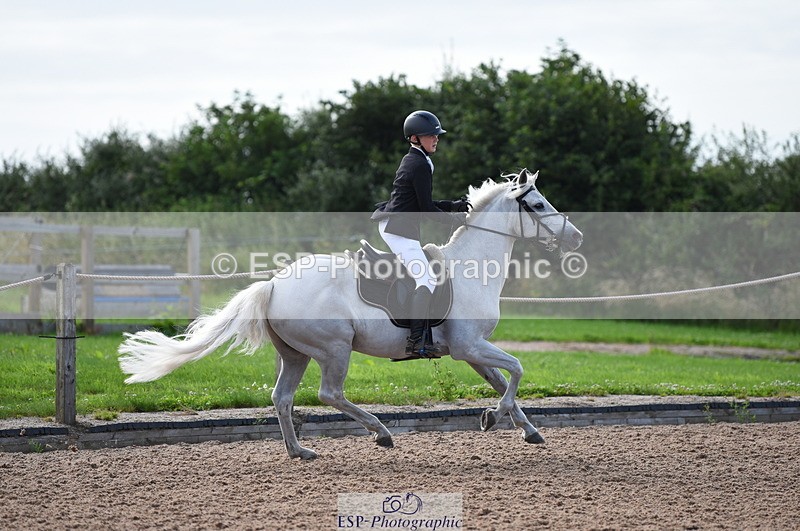 230716A-091236-01845 - Cls 32 Stepping Stones 128cm & 138cm