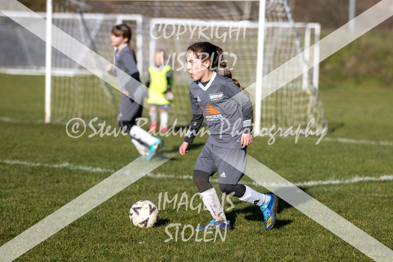 1DX31561 - 2026-01-17 FC Abbey Meads U9 Purple Girls V Develop FC U9 Girls