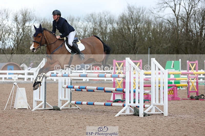 240223A-130039-01318 - Cls 5 Newcomers and 1.10m Open