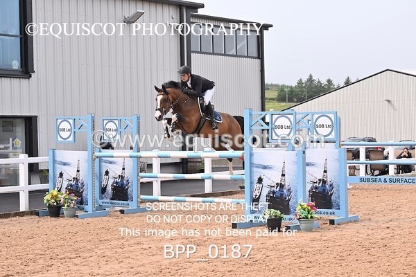 BPP_0187 - CLASS 25 SUN HOYS Redpost Equestrian Senior Foxhunter Second Round