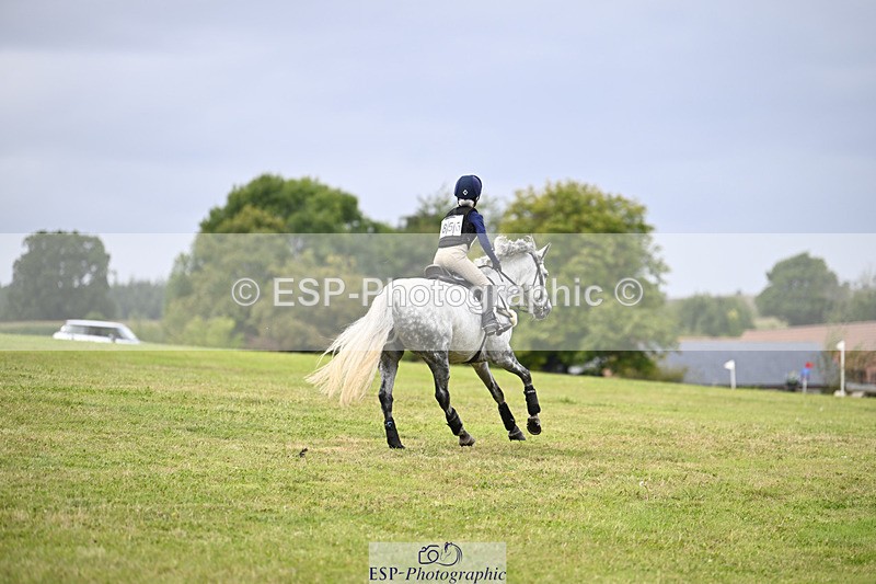 240825X-142420-34821 - 80cm XC 14.30 to 15.30