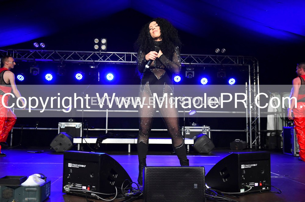 SH4_6719 - The Cher Experience