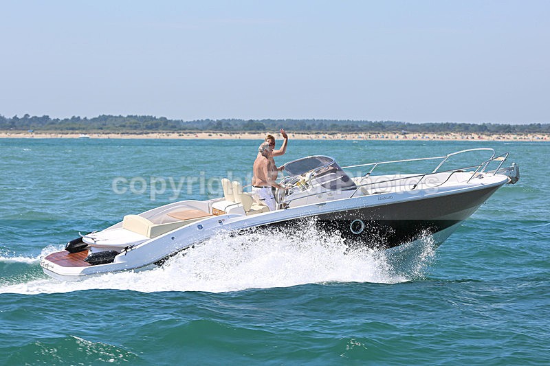 160719 VENTISETTE Y92A6837 - Motorboats - Open