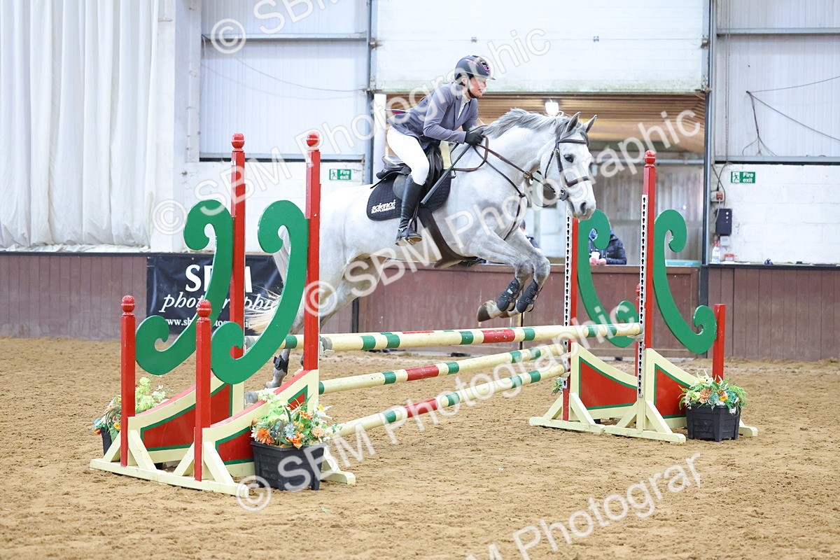 SBM_009573 - Class 20 - Senior British Novice/ 90cm Open - First Round (0.90m)