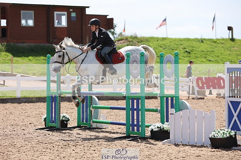 240629A-110219-04375 - Cls 17 Discovery and 90cm Open