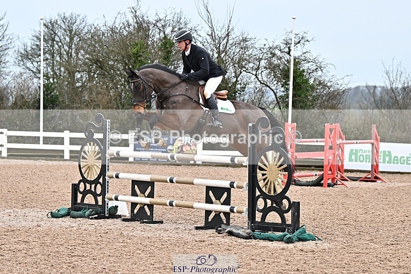 250129-122513-00355 - Cls 04 Snr Newc & 11.0m Open