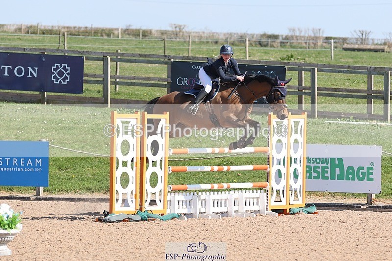 250402-130537-00706 - Cls 6 Foxhunter and 1.20m Open