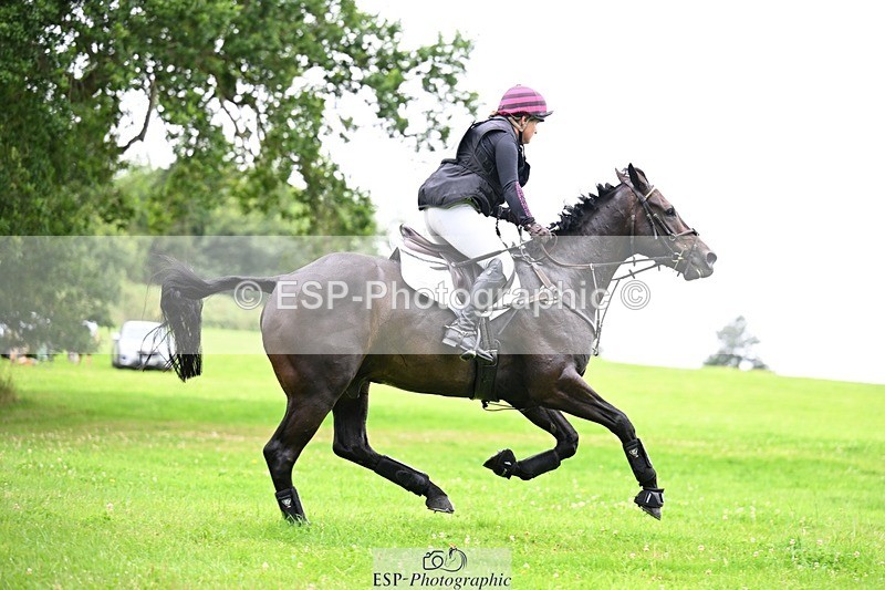 240803-105007-01134 - 110-Lizzie_Luxton-KILCARNA_BARNEY