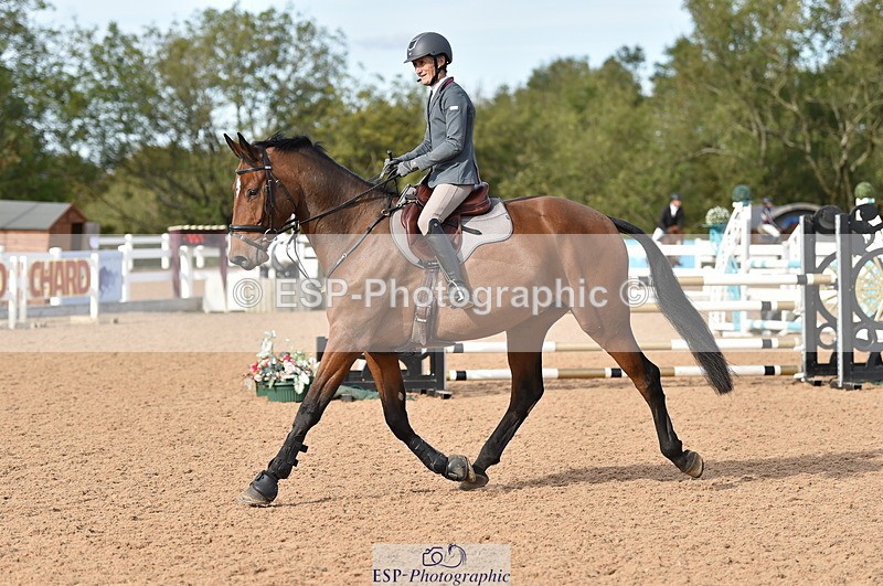 231015A-142232-08677 - Cls 26 1.05m Grand Prix