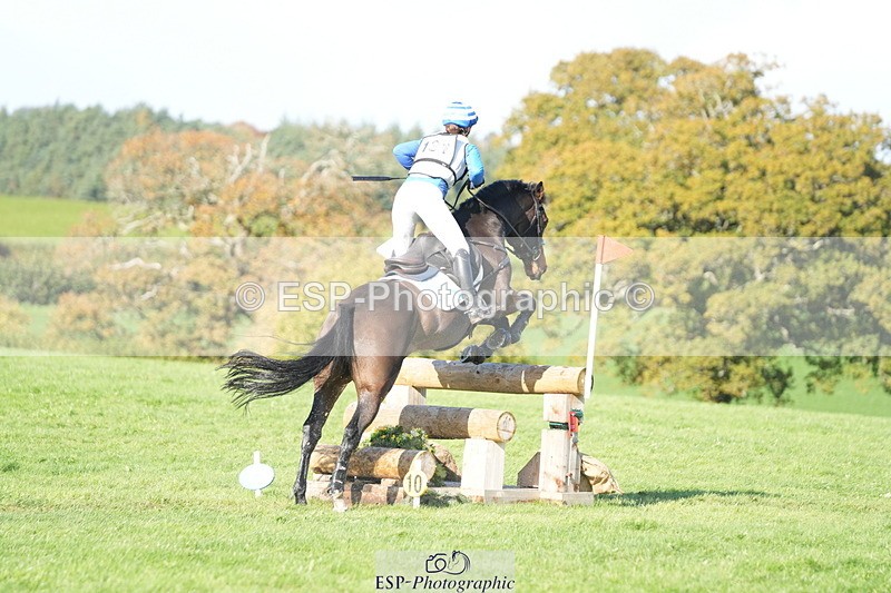 251024A-122710-08796 - B-131-Gemma.Gurvidi