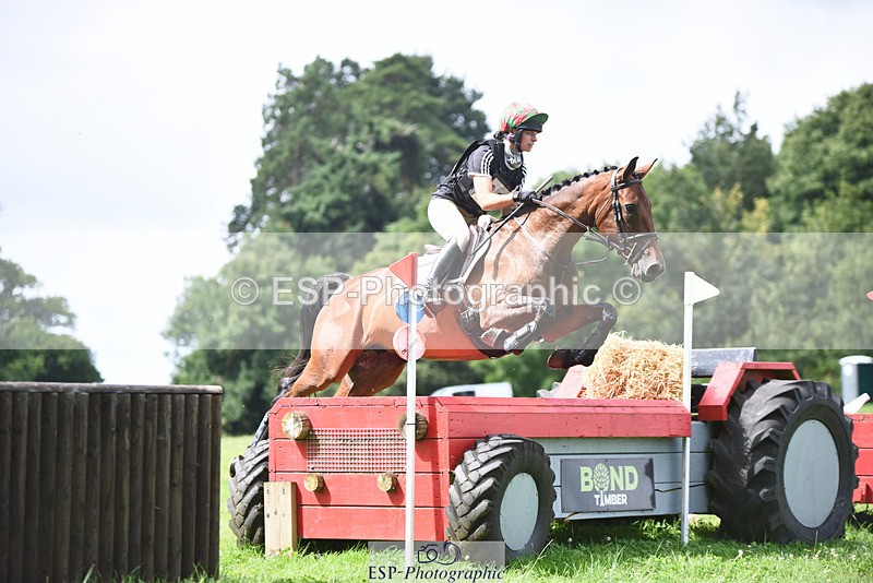 240804-104940-10829 - 357-Georgina_Ewell-LASAIRFHIONA