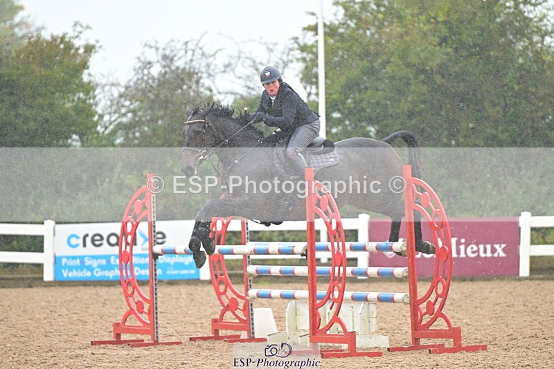 240925A-133403-00909 - Cls 4 Newcomers and 1.10m Open