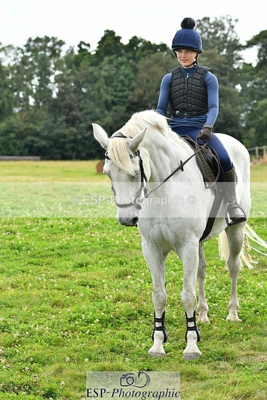 230817-153950-01567 - Theo's 2nd Group - XC