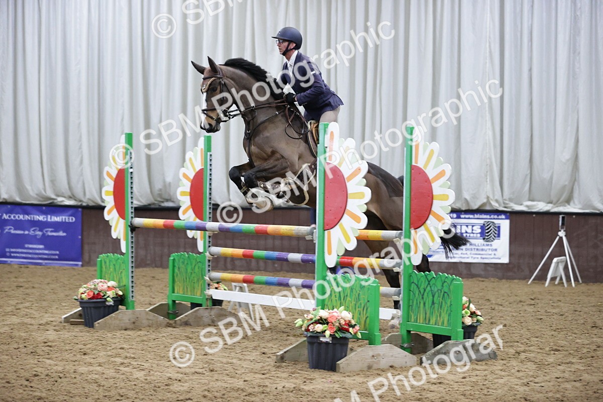 SBM_001475 - Class 4 - Senior Newcomers/ 1.10m Open