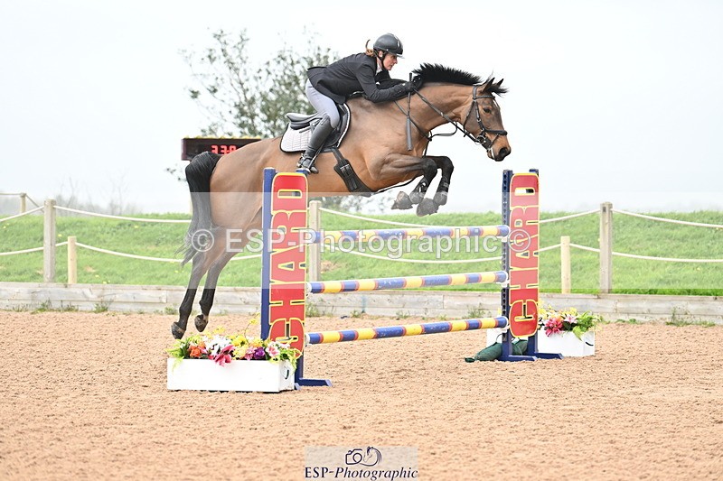 240405A-141117-01880 - Cls 5 National 1.30m Open