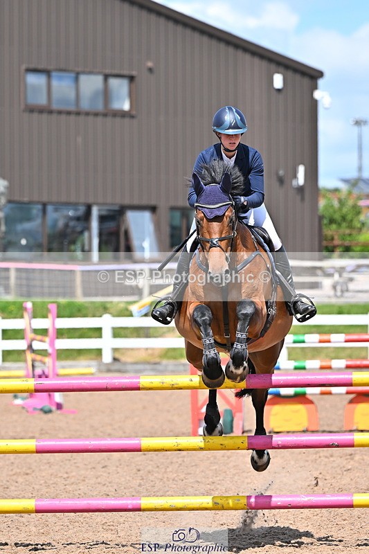 240619A-153507-00869 - Cls 5 Snr Foxhunter and 1.20m Open