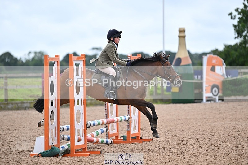 240813-155404-00106 - Clear round & 60cm