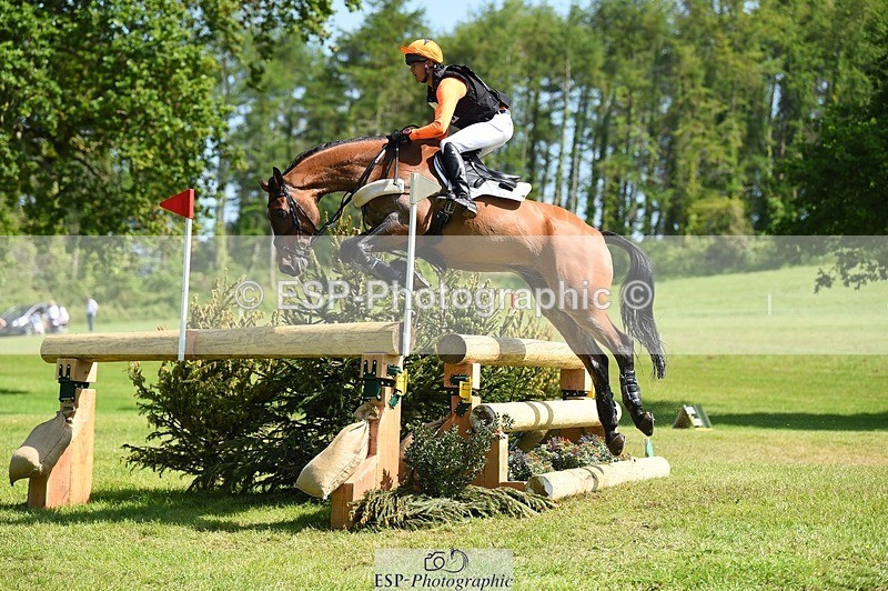 230527-105254-09035 - 260-LOW_MOOR_LUCKY-Tom_Woodward-XC