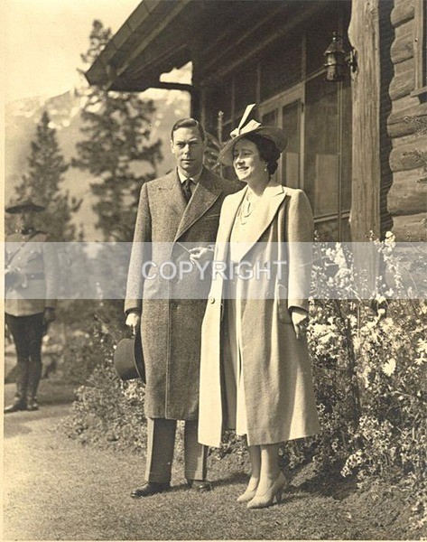 E-228 King and Queen - Jasper AB CA  June 1939 - English Royals