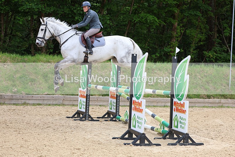 3E7A9502 - Class 8: Senior Newcomers/1.10m open