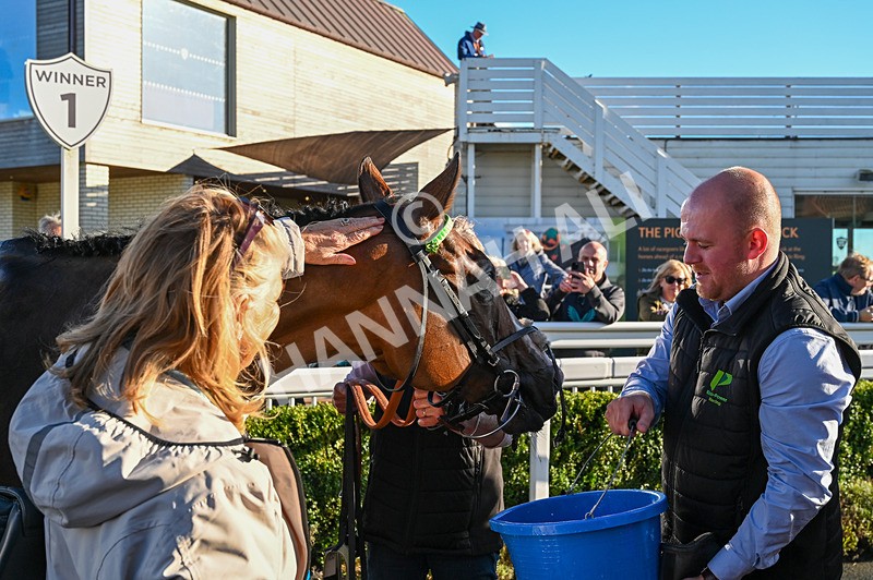 100924-Race 7-Desert Dream-4606 - Race 7