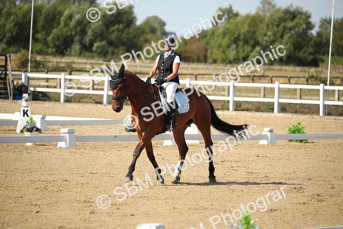 SBM_004157 - Class 11 - Novice 5 - 10.24-11.20