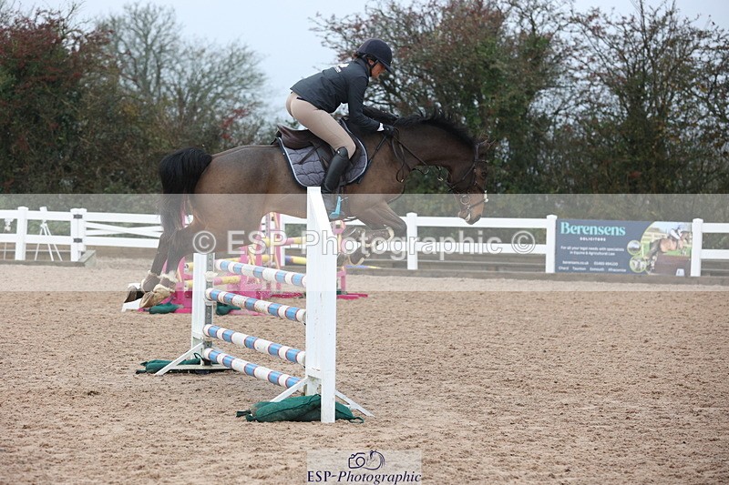 231112A-102358-03327 - Cls 17 Blue Chip Novice Winter Qualifier