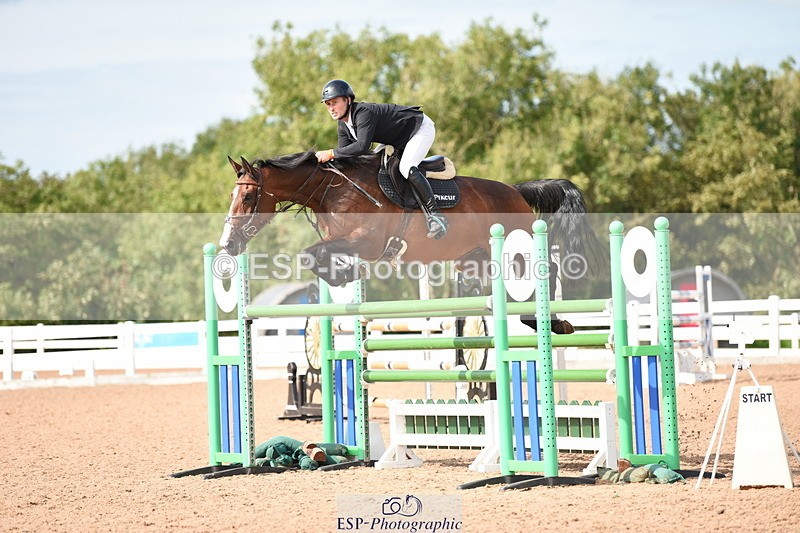 230830A-154340-01200 - Cls 6 National 1.30m