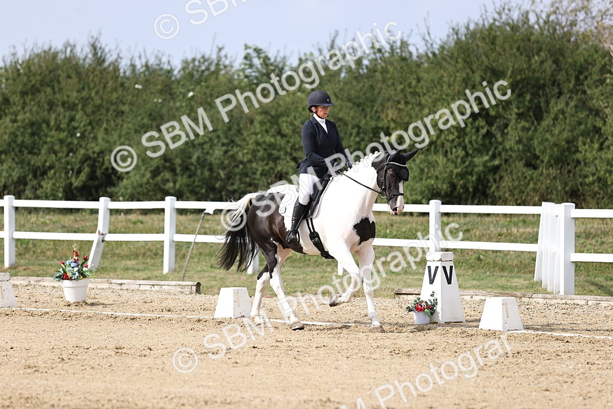 SBM_017981 - Class 14 - Novice 23 - 15.16-16.19