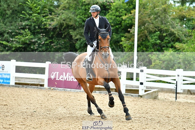 230721A-144304-07060 - Cls 22, 1 Star Gold 1.30m