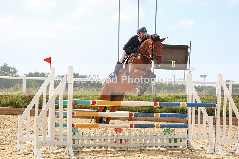 3E7A1902 - Class 14: Senior 1.15m Open