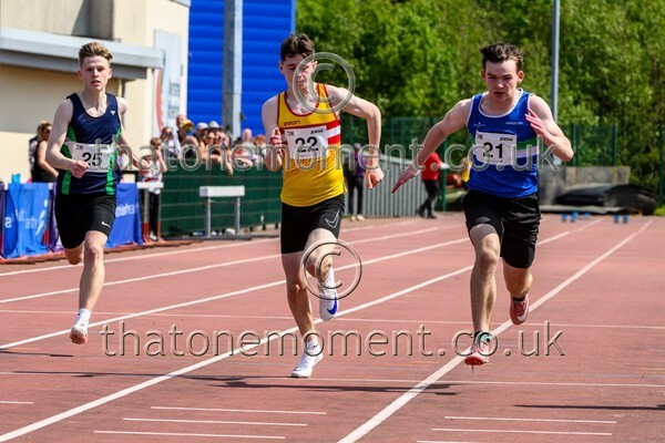 West25Sat-927265 - Track Male